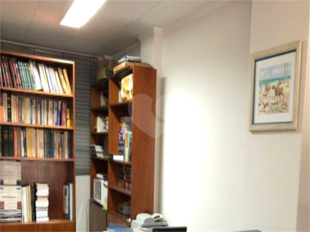 SALAS em BRÁS