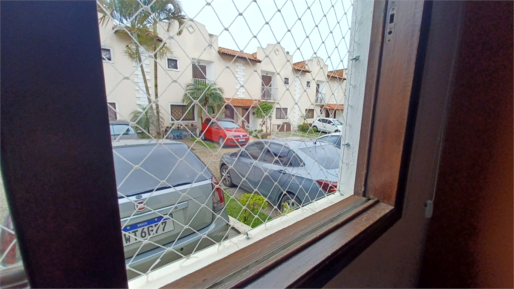 Sobrado em Condominio Fechado 03 dormit 1 suite , Lavabo Sala Ampla , 2 Vagas 