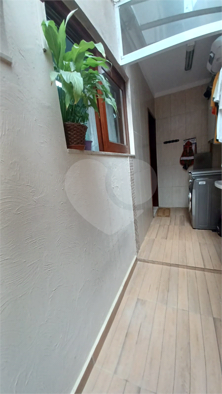 Sobrado em Condominio Fechado 03 dormit 1 suite , Lavabo Sala Ampla , 2 Vagas 