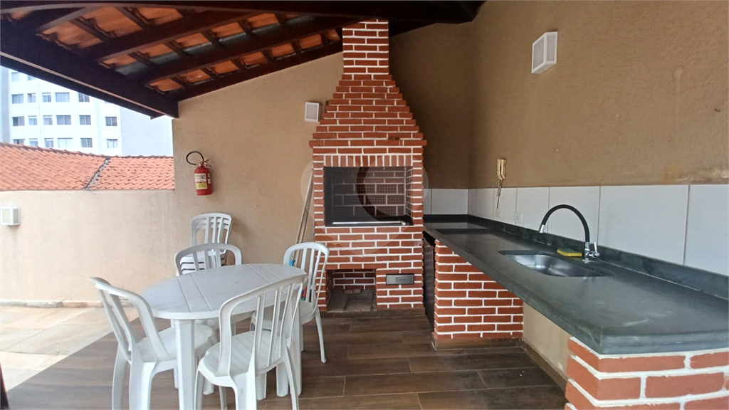 Sobrado em Condominio Fechado 03 dormit 1 suite , Lavabo Sala Ampla , 2 Vagas 