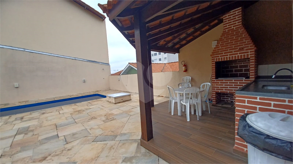 Sobrado em Condominio Fechado 03 dormit 1 suite , Lavabo Sala Ampla , 2 Vagas 