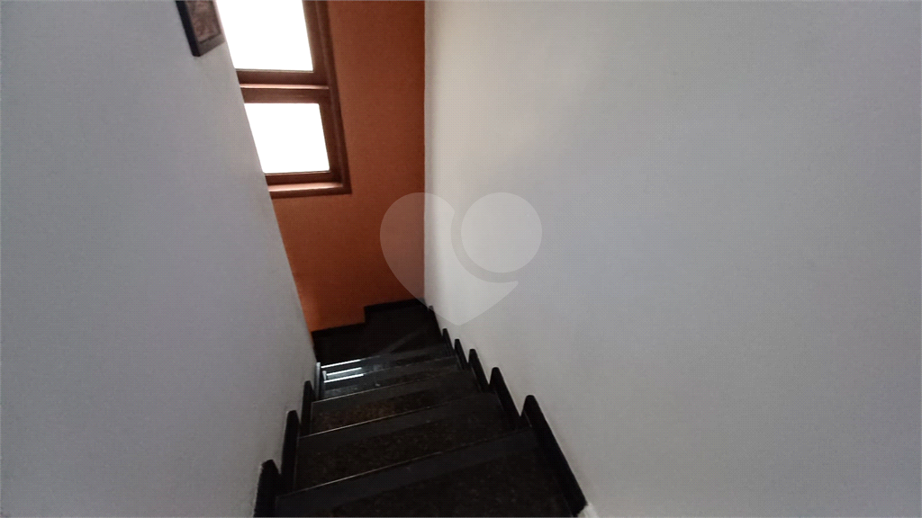 Sobrado em Condominio Fechado 03 dormit 1 suite , Lavabo Sala Ampla , 2 Vagas 