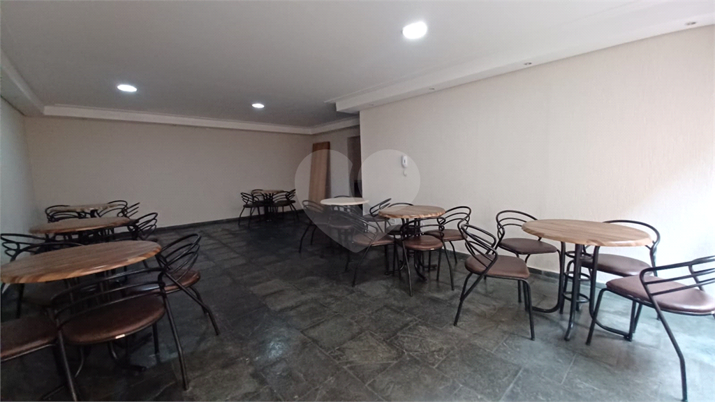 Sobrado em Condominio Fechado 03 dormit 1 suite , Lavabo Sala Ampla , 2 Vagas 
