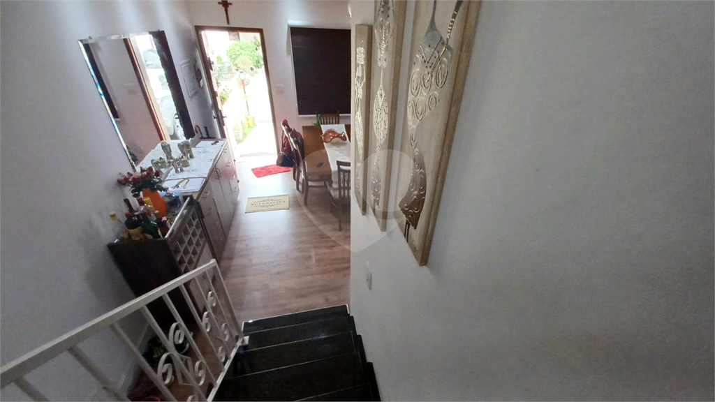 Sobrado em Condominio Fechado 03 dormit 1 suite , Lavabo Sala Ampla , 2 Vagas 