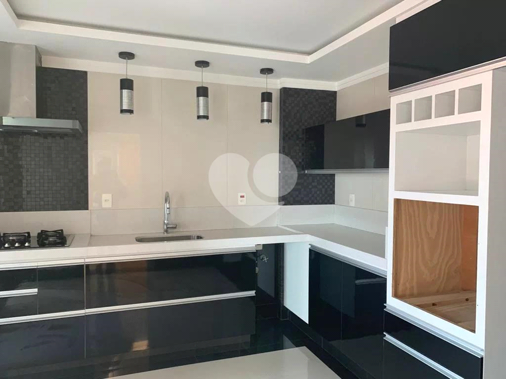 APARTAMENTO em SANTANA