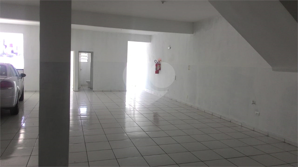 Oportunidade Imperdível - Prédio Novo - com 623m² - 3 Andares - Pronto para instalar sua Empresa. 