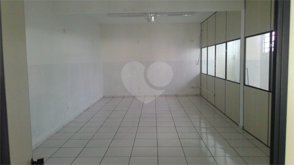 Oportunidade Imperdível - Prédio Novo - com 623m² - 3 Andares - Pronto para instalar sua Empresa. 