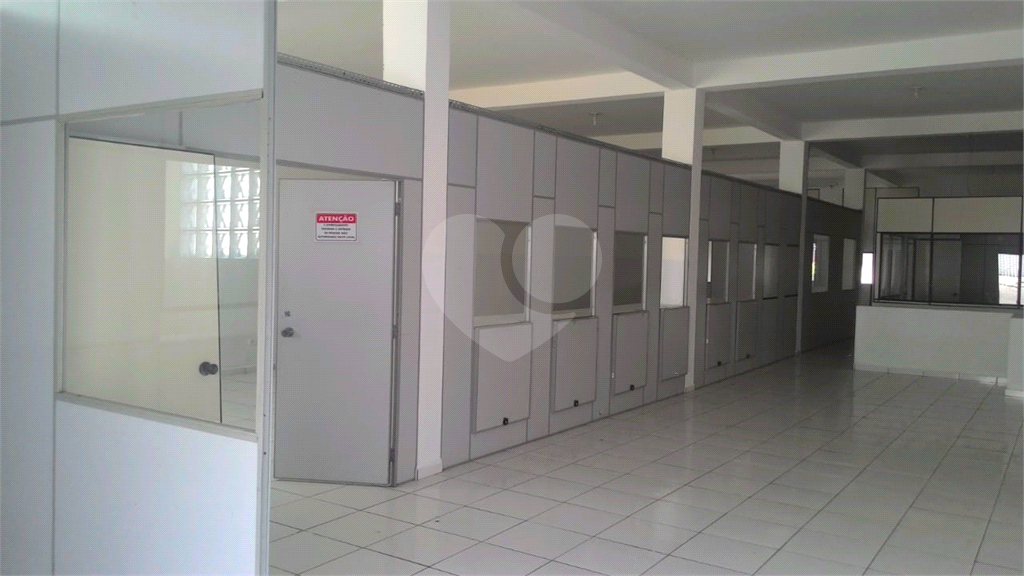 Oportunidade Imperdível - Prédio Novo - com 623m² - 3 Andares - Pronto para instalar sua Empresa. 