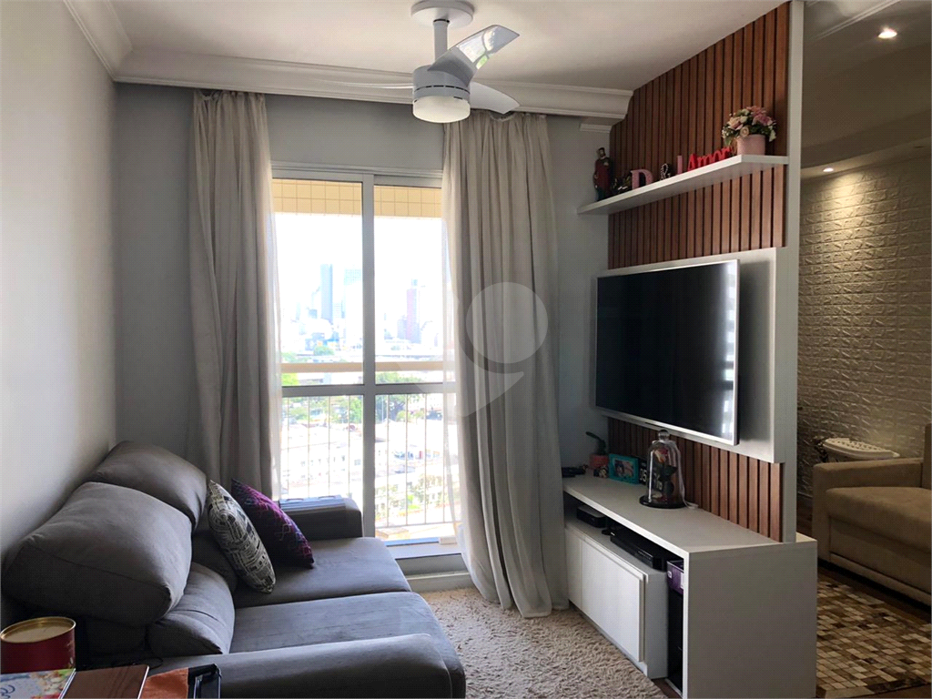 Apartamento à venda com 2 quartos, 64m² - Foto 23