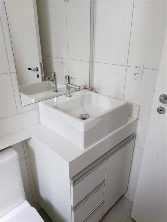 Apartamento à venda com 2 quartos, 64m² - Foto 12