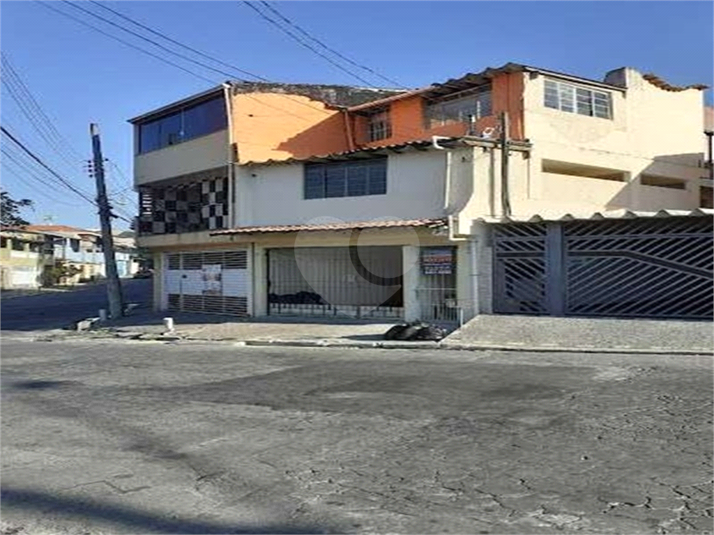 Sobrado à venda com 6 quartos, 280m² - Foto 1