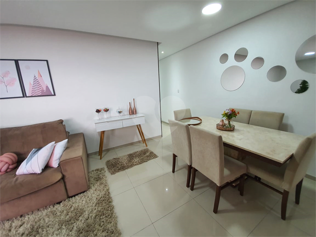 Belíssima Casa Térrea com 4 dormitórios, 2 suítes, com Ar co 5 Vagas  -  na Casa da Pedra / Tremembé