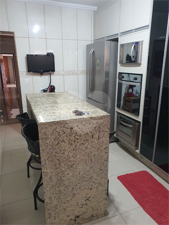 Belíssima Casa Térrea com 4 dormitórios, 2 suítes, com Ar co 5 Vagas  -  na Casa da Pedra / Tremembé
