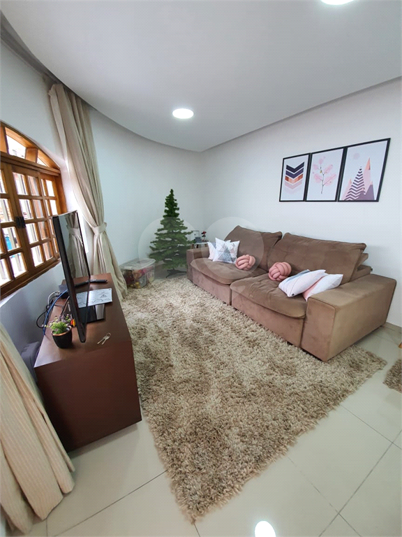 Belíssima Casa Térrea com 4 dormitórios, 2 suítes, com Ar co 5 Vagas  -  na Casa da Pedra / Tremembé