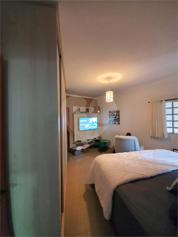Belíssima Casa Térrea com 4 dormitórios, 2 suítes, com Ar co 5 Vagas  -  na Casa da Pedra / Tremembé