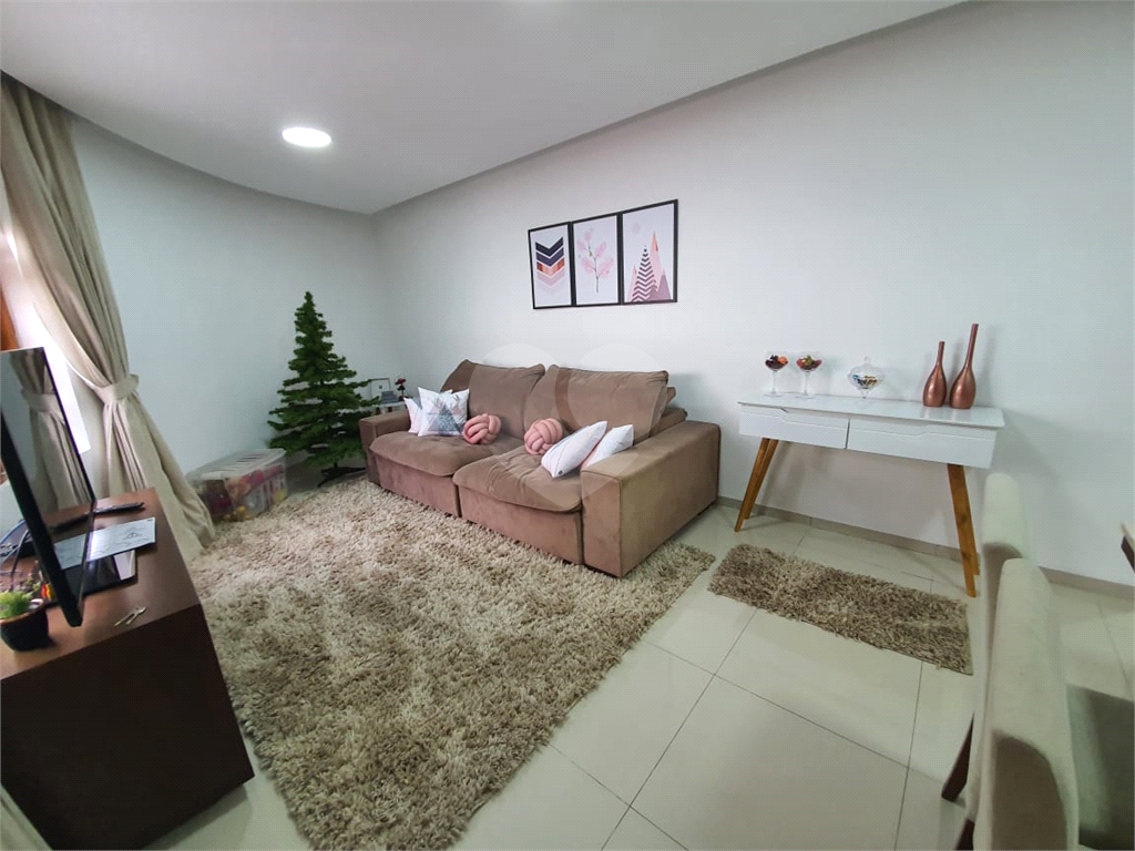 Belíssima Casa Térrea com 4 dormitórios, 2 suítes, com Ar co 5 Vagas  -  na Casa da Pedra / Tremembé
