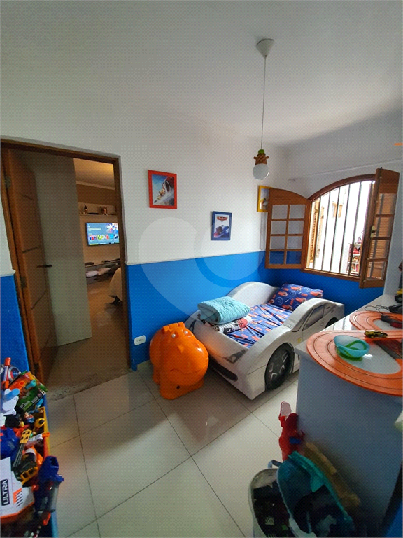 Belíssima Casa Térrea com 4 dormitórios, 2 suítes, com Ar co 5 Vagas  -  na Casa da Pedra / Tremembé