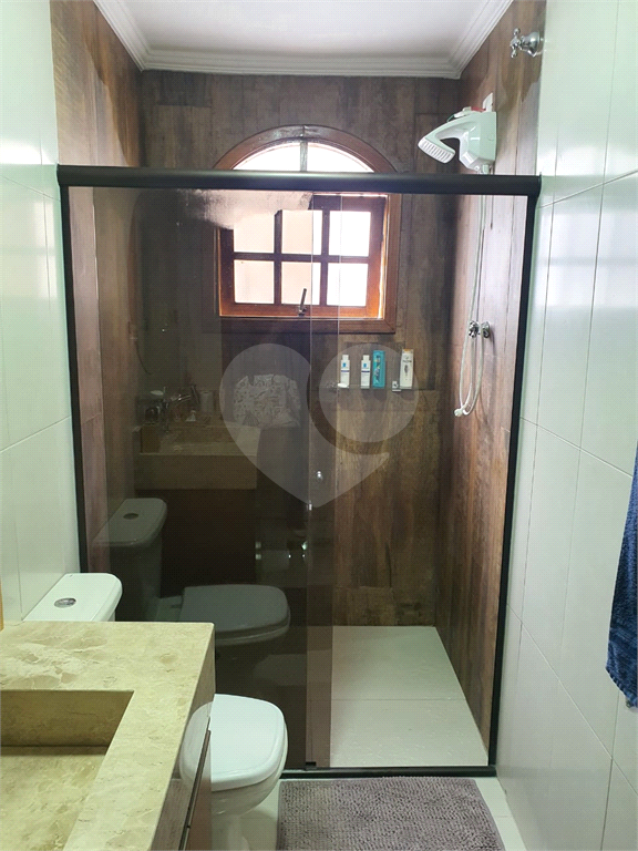 Belíssima Casa Térrea com 4 dormitórios, 2 suítes, com Ar co 5 Vagas  -  na Casa da Pedra / Tremembé