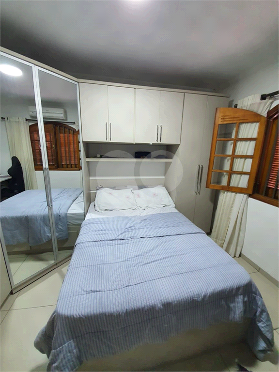 Belíssima Casa Térrea com 4 dormitórios, 2 suítes, com Ar co 5 Vagas  -  na Casa da Pedra / Tremembé