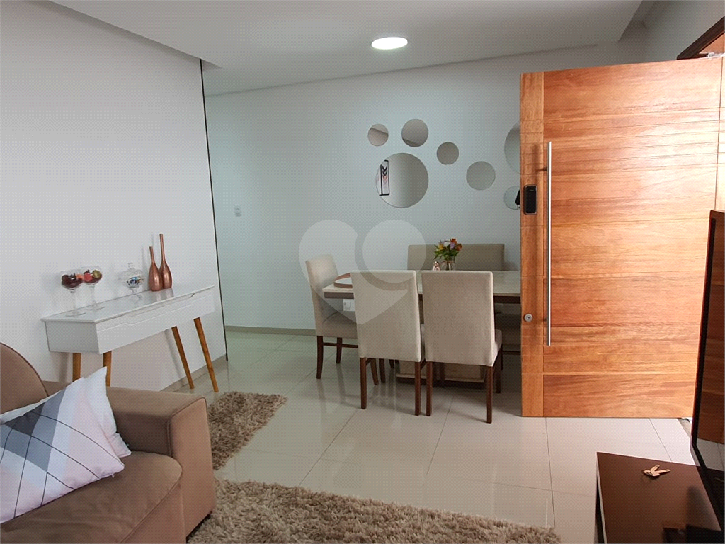 Belíssima Casa Térrea com 4 dormitórios, 2 suítes, com Ar co 5 Vagas  -  na Casa da Pedra / Tremembé