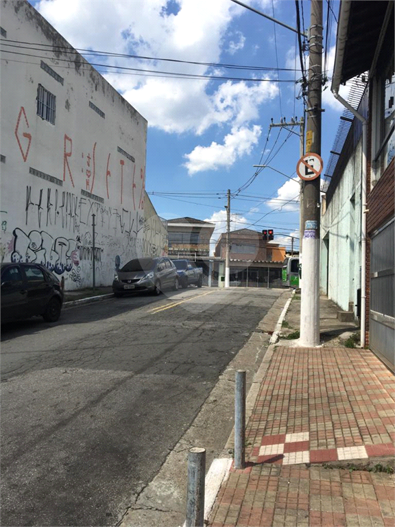 Ótima oportunidade para investimento, imóvel possui 3 casas, todas alugadas.