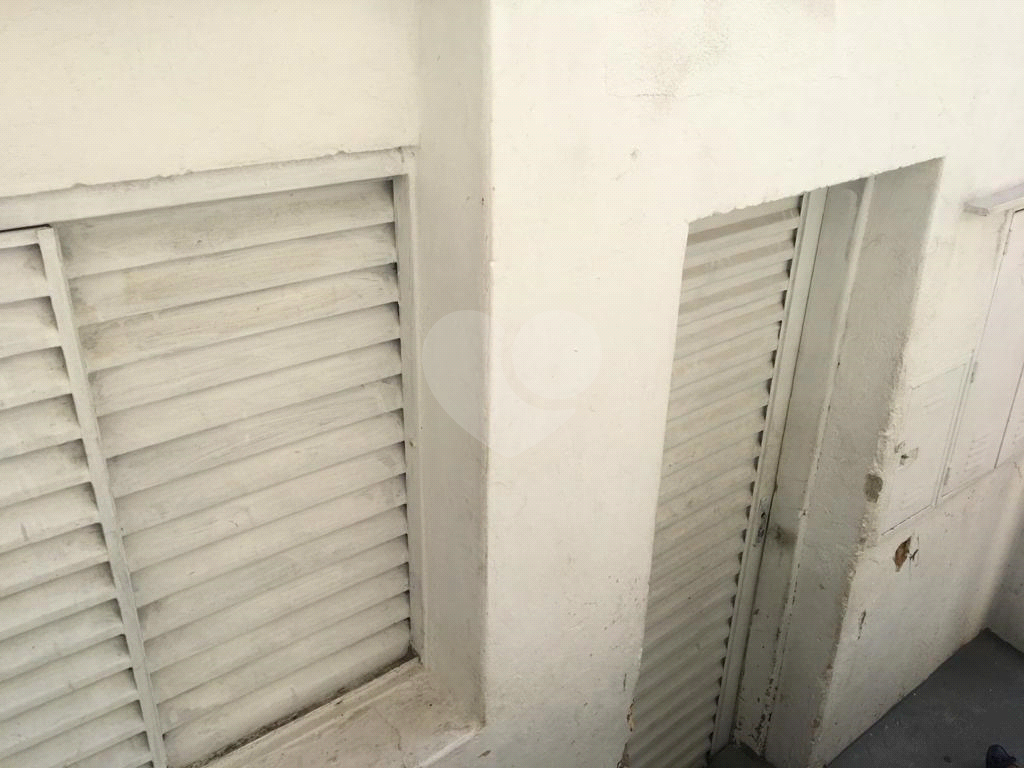 Ótima oportunidade para investimento, imóvel possui 3 casas, todas alugadas.