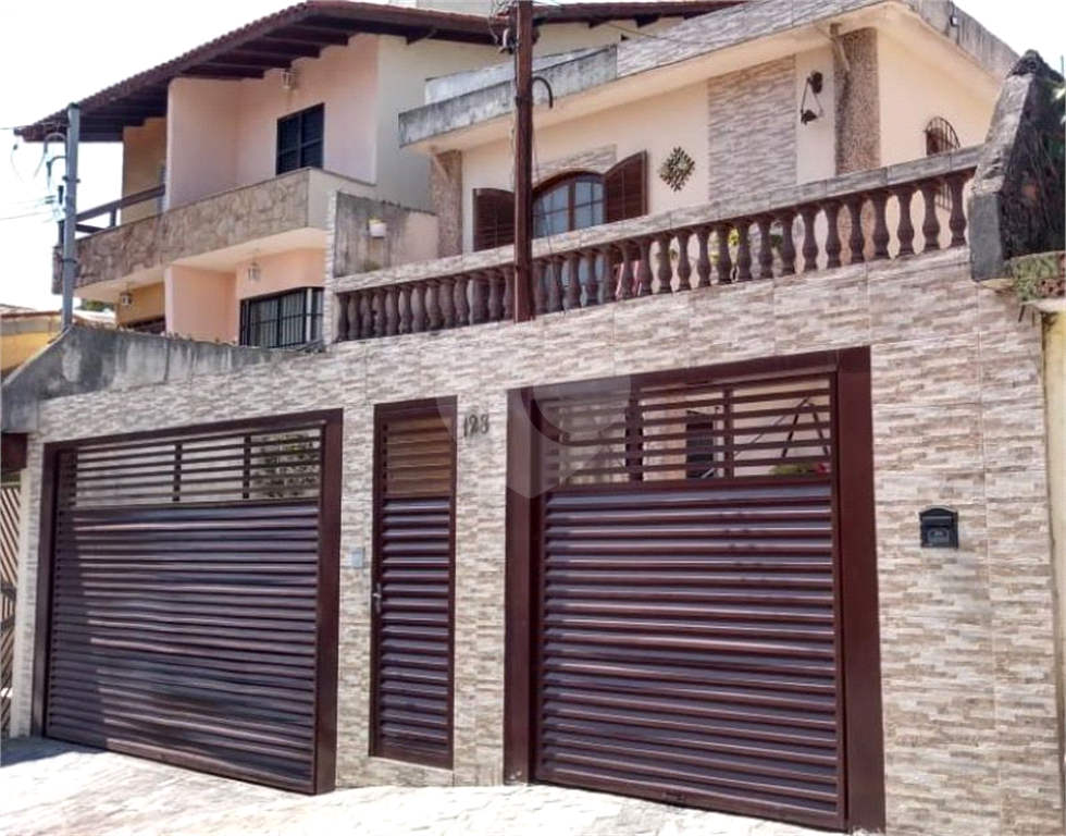 Sobrado à venda com 3 quartos, 150m² - Foto 2