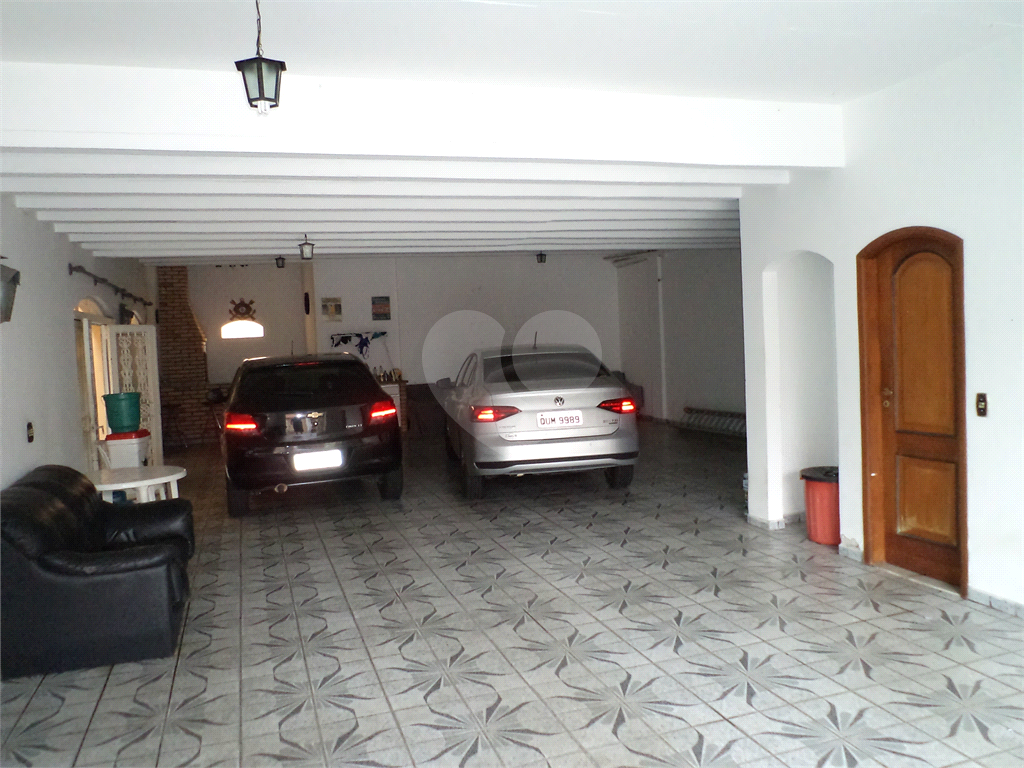 LINDO SOBRADO - Estilo COLONIAL AMERICANO -  302,50m² - 04 quartos - 10 VAGAS - JARDIM FRANÇA