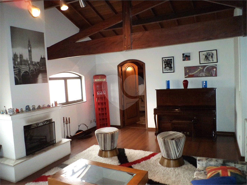 LINDO SOBRADO - Estilo COLONIAL AMERICANO -  302,50m² - 04 quartos - 10 VAGAS - JARDIM FRANÇA