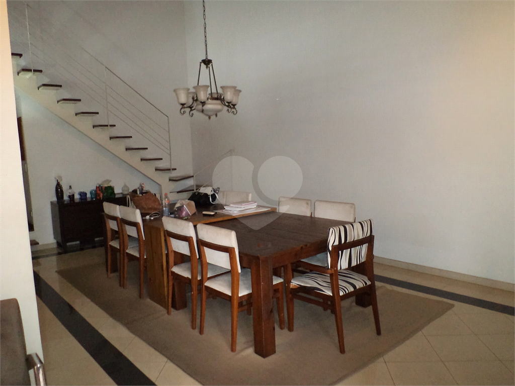 LINDO SOBRADO - Estilo COLONIAL AMERICANO -  302,50m² - 04 quartos - 10 VAGAS - JARDIM FRANÇA