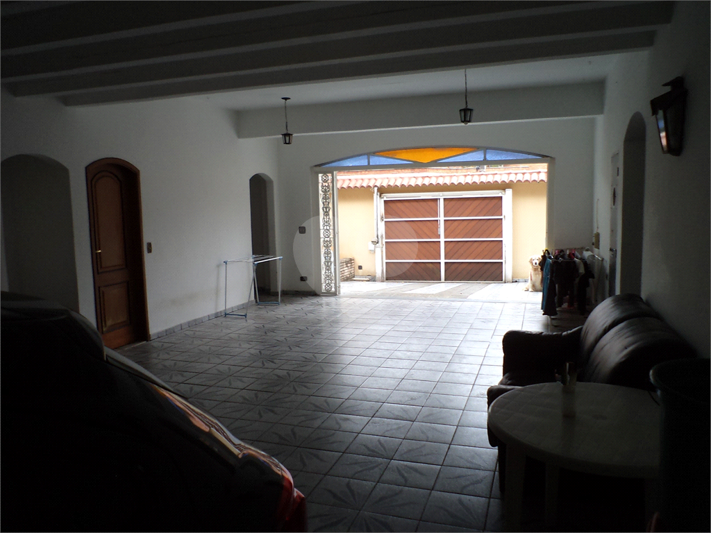 LINDO SOBRADO - Estilo COLONIAL AMERICANO -  302,50m² - 04 quartos - 10 VAGAS - JARDIM FRANÇA