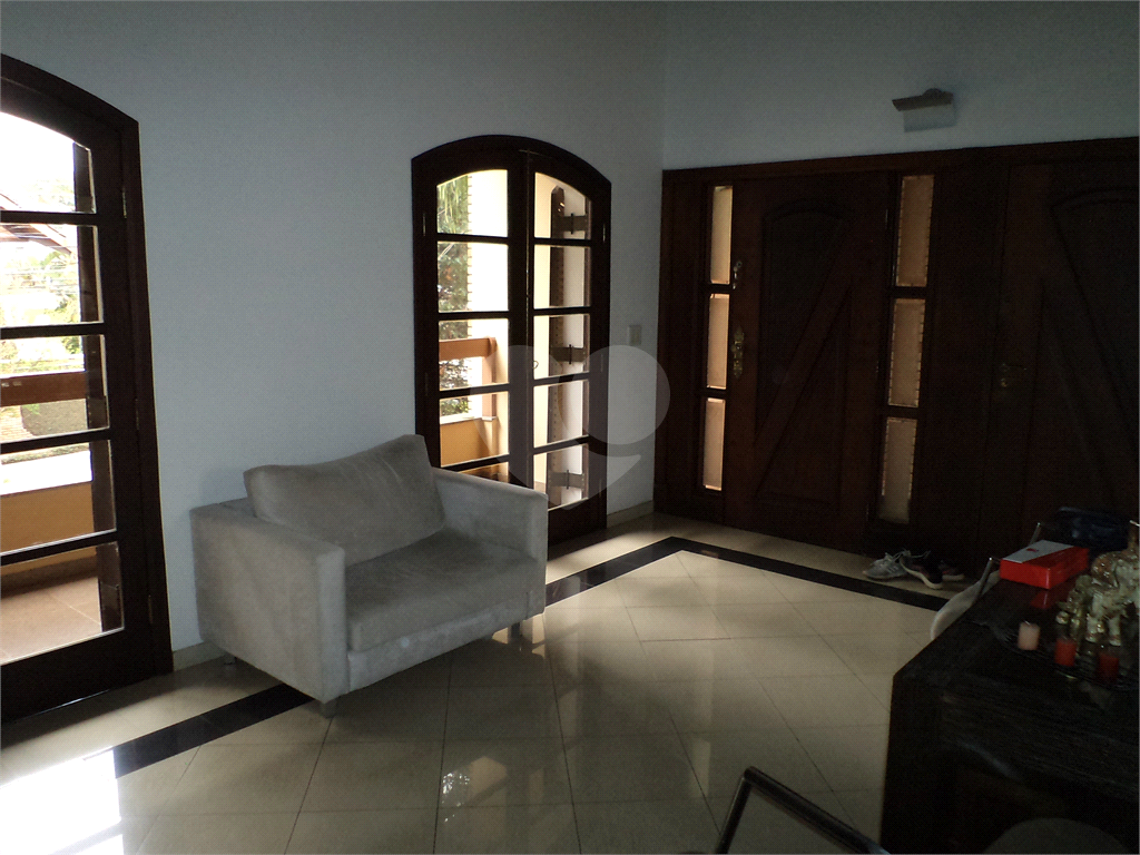 LINDO SOBRADO - Estilo COLONIAL AMERICANO -  302,50m² - 04 quartos - 10 VAGAS - JARDIM FRANÇA