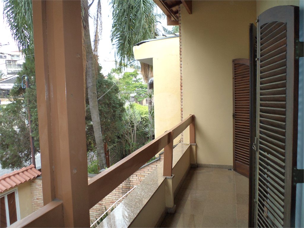 LINDO SOBRADO - Estilo COLONIAL AMERICANO -  302,50m² - 04 quartos - 10 VAGAS - JARDIM FRANÇA