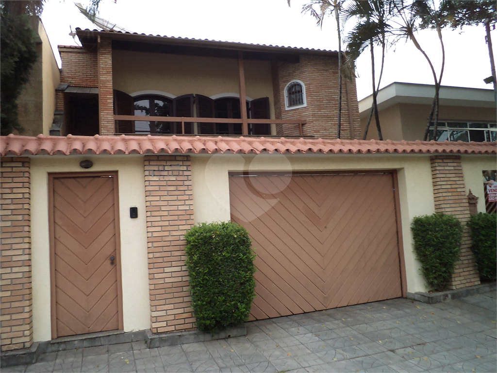 LINDO SOBRADO - Estilo COLONIAL AMERICANO -  302,50m² - 04 quartos - 10 VAGAS - JARDIM FRANÇA