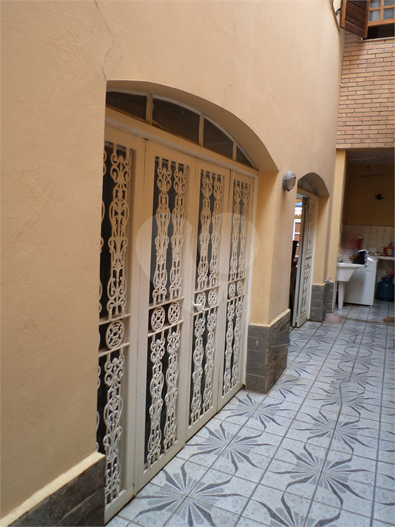 LINDO SOBRADO - Estilo COLONIAL AMERICANO -  302,50m² - 04 quartos - 10 VAGAS - JARDIM FRANÇA