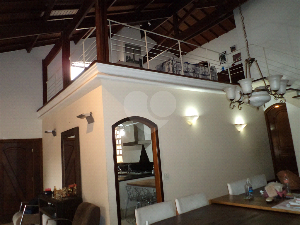 LINDO SOBRADO - Estilo COLONIAL AMERICANO -  302,50m² - 04 quartos - 10 VAGAS - JARDIM FRANÇA