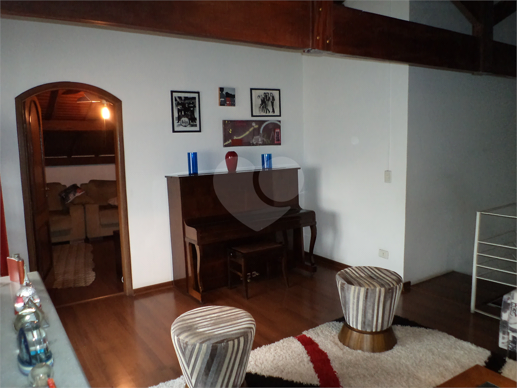 LINDO SOBRADO - Estilo COLONIAL AMERICANO -  302,50m² - 04 quartos - 10 VAGAS - JARDIM FRANÇA