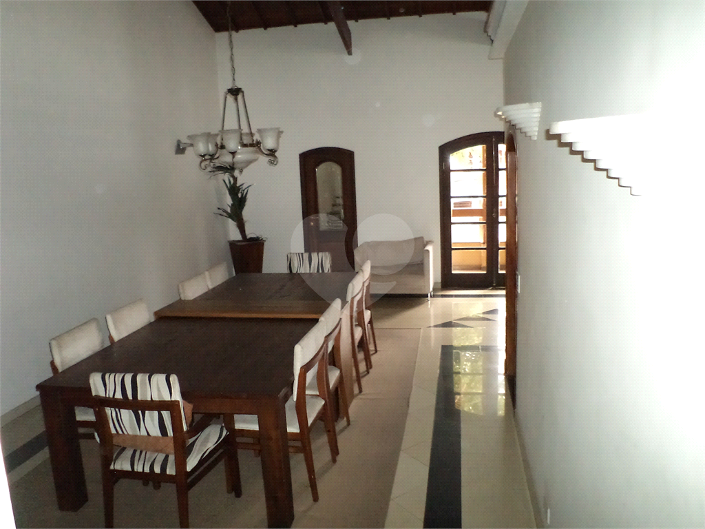 LINDO SOBRADO - Estilo COLONIAL AMERICANO -  302,50m² - 04 quartos - 10 VAGAS - JARDIM FRANÇA