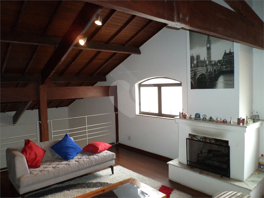 LINDO SOBRADO - Estilo COLONIAL AMERICANO -  302,50m² - 04 quartos - 10 VAGAS - JARDIM FRANÇA