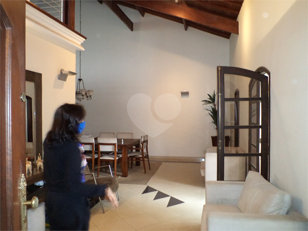 LINDO SOBRADO - Estilo COLONIAL AMERICANO -  302,50m² - 04 quartos - 10 VAGAS - JARDIM FRANÇA