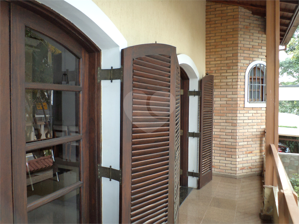 LINDO SOBRADO - Estilo COLONIAL AMERICANO -  302,50m² - 04 quartos - 10 VAGAS - JARDIM FRANÇA