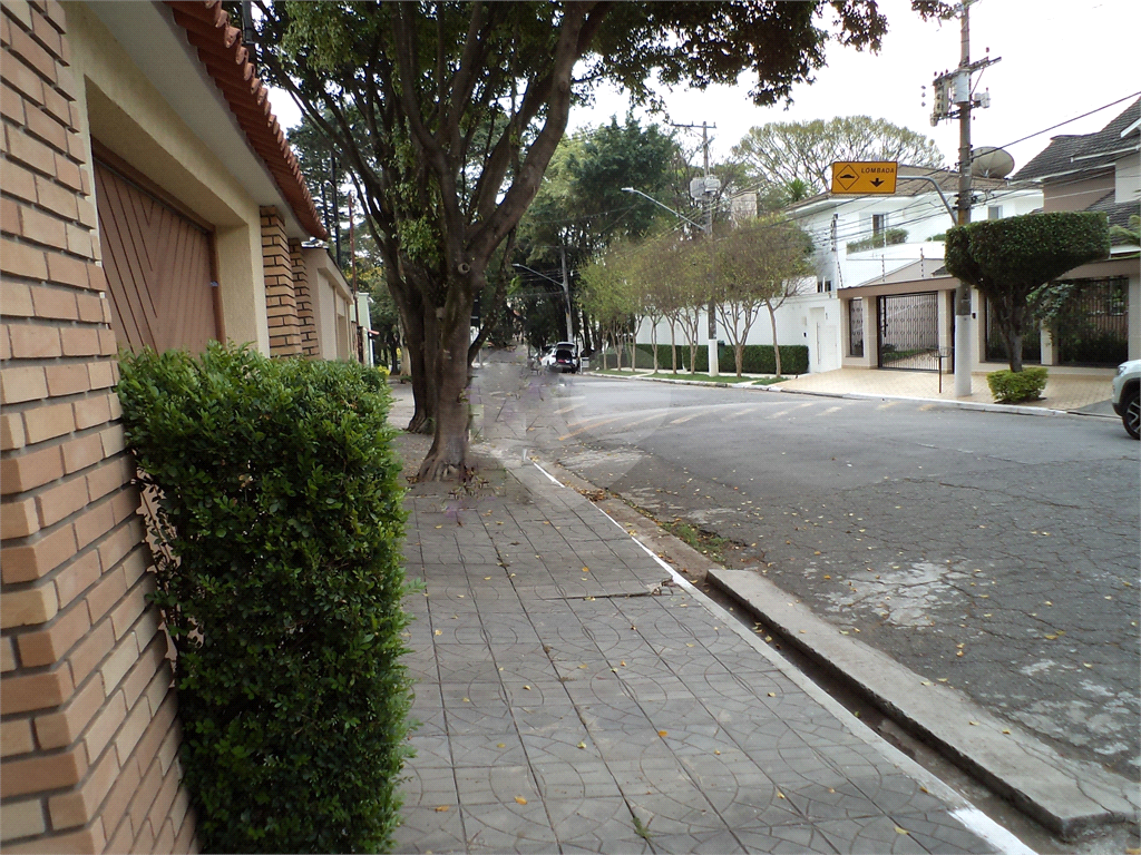 LINDO SOBRADO - Estilo COLONIAL AMERICANO -  302,50m² - 04 quartos - 10 VAGAS - JARDIM FRANÇA