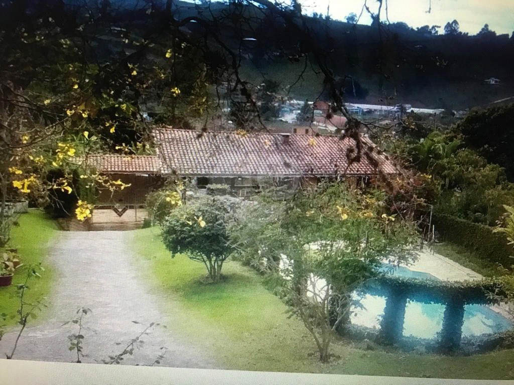 Linda chácara próxima a São Paulo