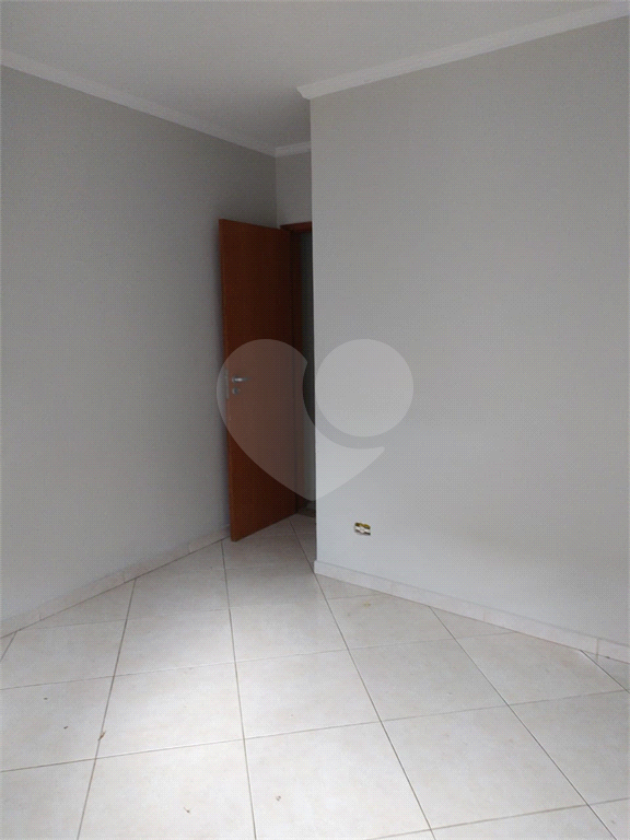 Sobrado na VL Maria Alta, 3dorm, 1suite, 2 vagas, com churrasqueira!!!