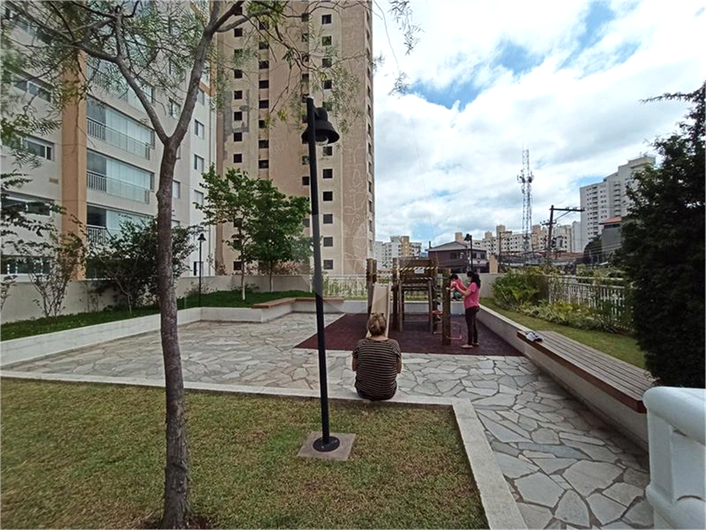 Excelente apartamento andar alto e varanda gourmet integrada a sala.