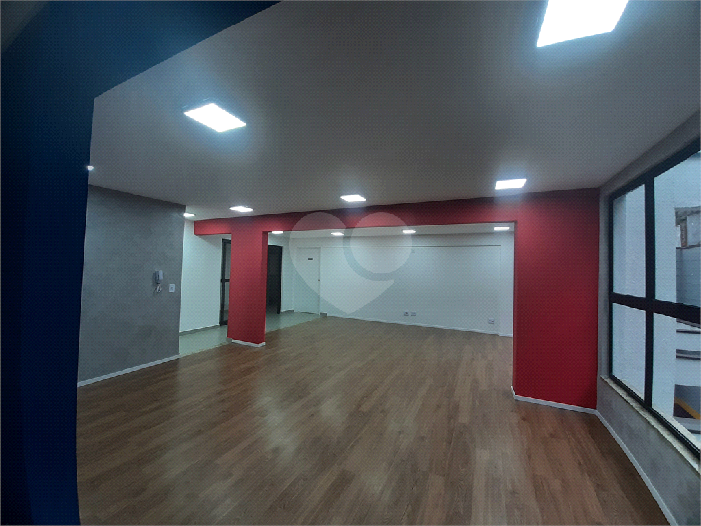 Apartamento NOVO tipo Studio com 24,72m2, dormitório, banheiro e sala integrada à cozinha e 1 vaga