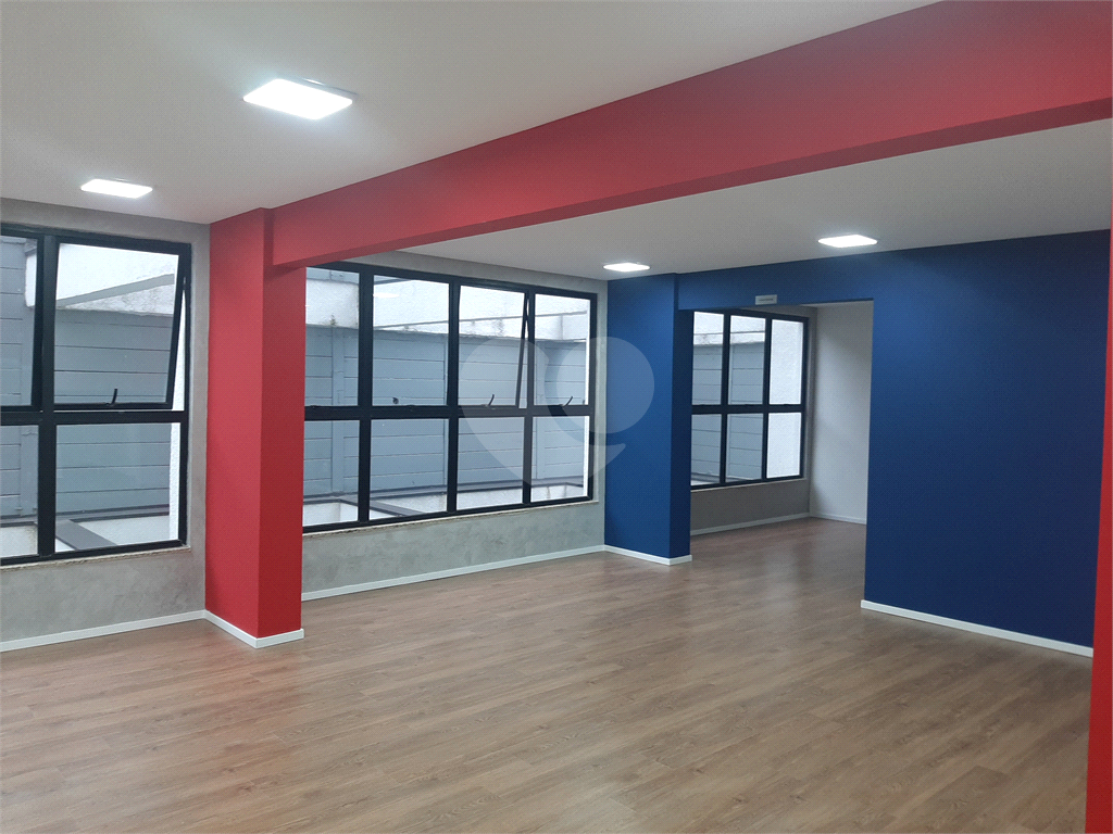 Apartamento NOVO tipo Studio com 24,72m2, dormitório, banheiro e sala integrada à cozinha e 1 vaga