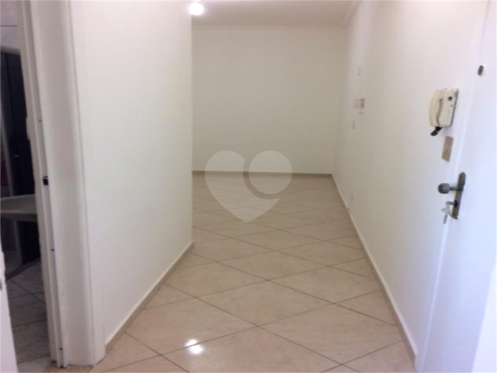 APARTAMENTO em BARRA FUNDA