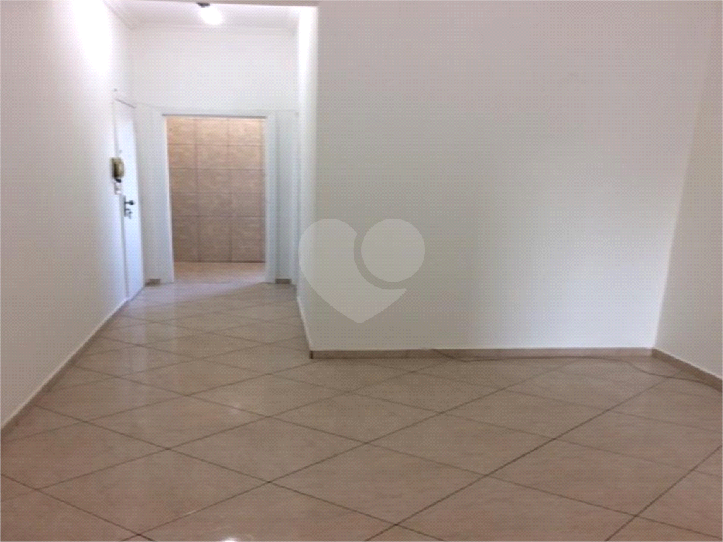 APARTAMENTO em BARRA FUNDA