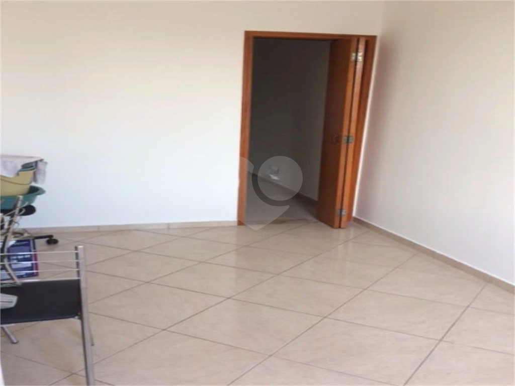 APARTAMENTO em BARRA FUNDA